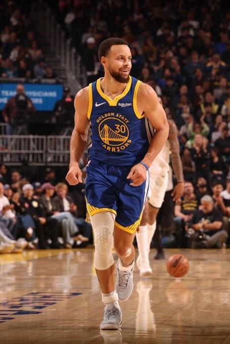 kaiyun-库里砍31分6板7助，成为历史上30+得分场次最多的控球后卫