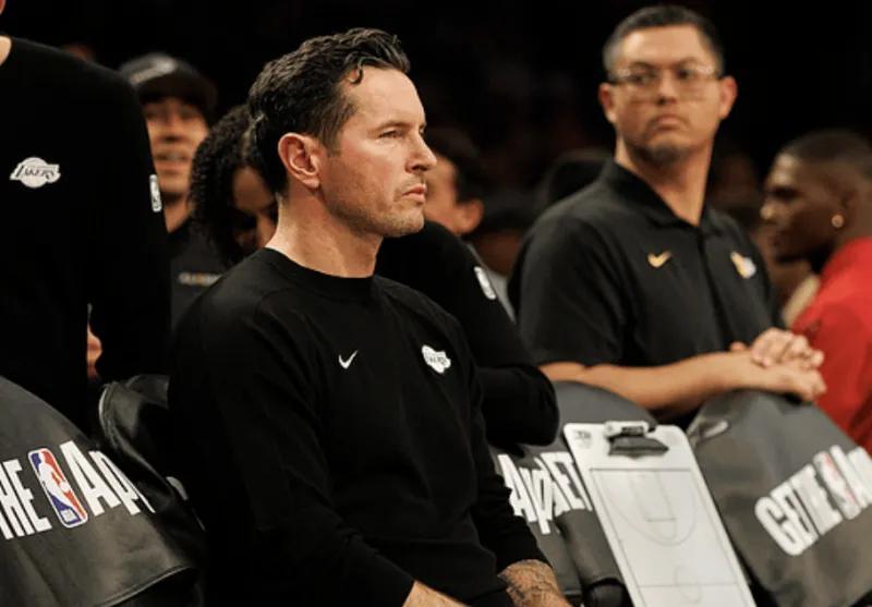 kaiyun-雷迪克发布会拒不背锅！不满球队投篮，仍自信防守，八村下场复出