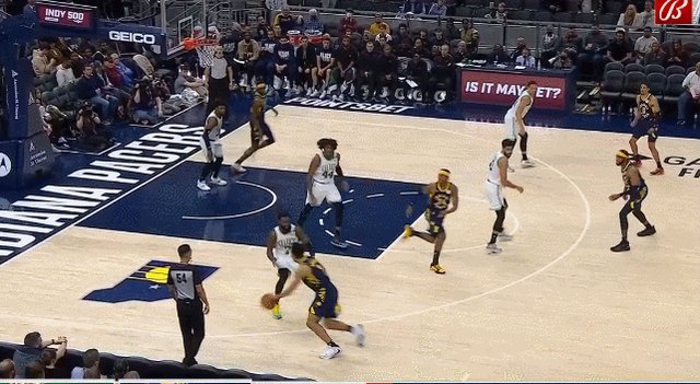 1656921782479021053.gif 3.gif