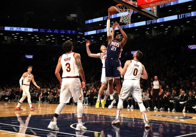 开云APP-阿德救场篮网末节险些崩盘 KD哈登难觅休息机会