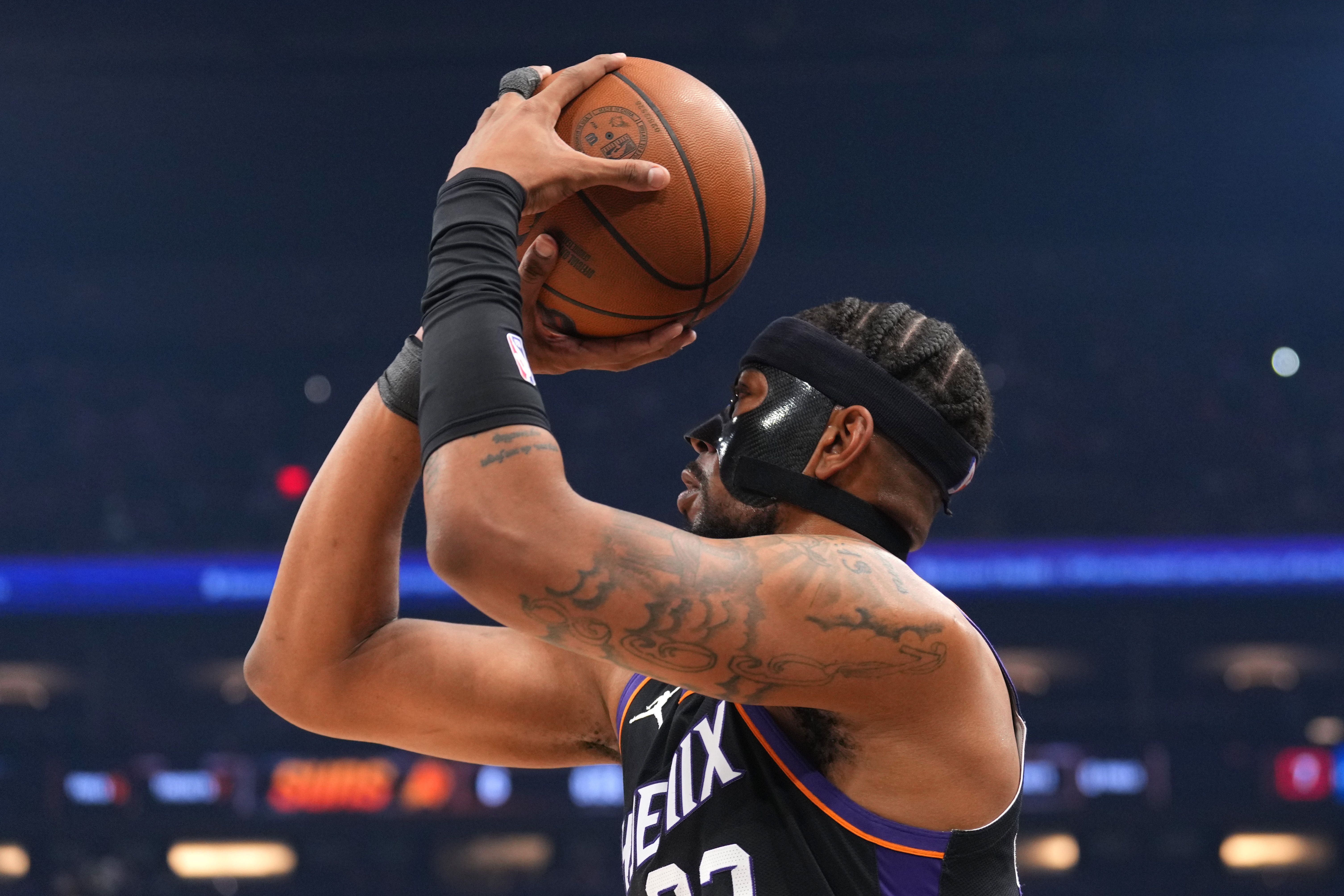 开云APP-共61犯！古德温：比赛没那么大身体对抗 不至于吹这么多犯规